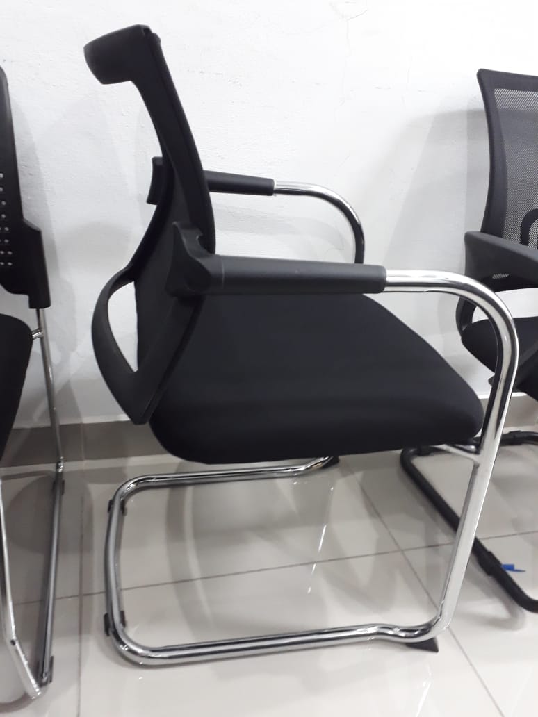 Silla de Oficina de Espera Premium Estilo Trineo Comix Deluxe | Muebles Zeus El Salvador - Imagen 3