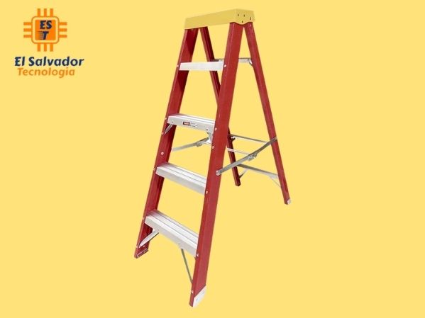 Escalera fibra de vidrio tijera 4 peldaños capacidad 330 lb