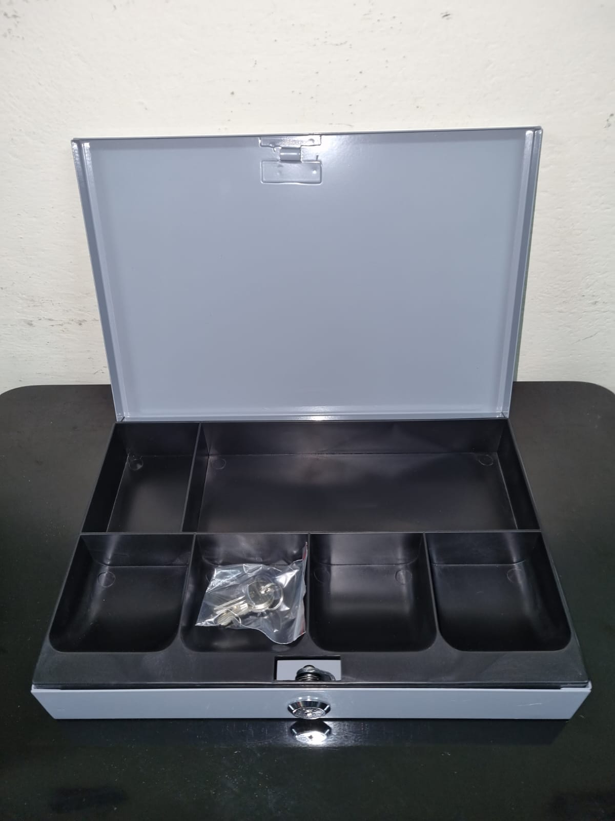Caja Metalica Para Resguardo de Efectivo - Iron Gray
