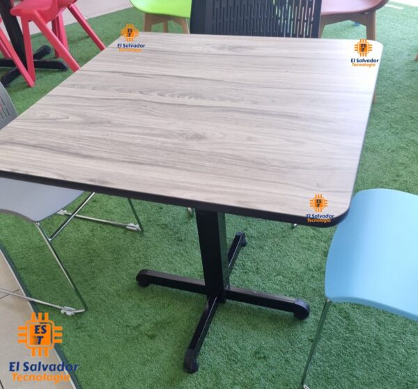 Mesa para restaurante y cafetería rubi 1 - Color maple