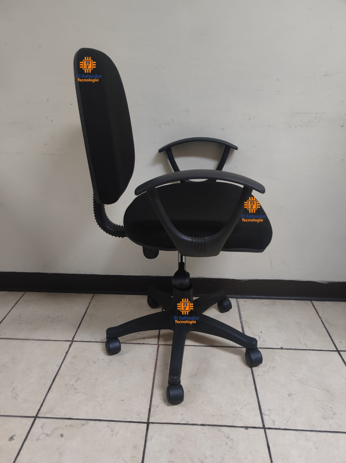 Silla de Oficina Económica de Tela - ACS-1 - Soporta 250 Lbs - Imagen 2